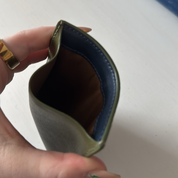 Like new Away Passport Wallet - Picture 3 of 4